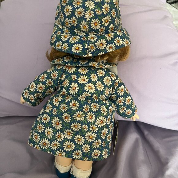 Vintage Precious Moments Doll - Picture 3 of 5